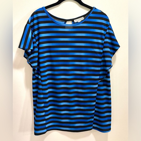 2/$20💕Size L Bundle 🌟 - Picture 5 of 6